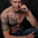Sexy, body builder, age 26, looking for man in Comox Valley